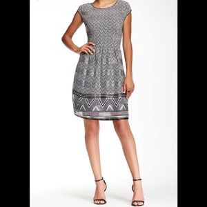 Max Studio cap sleeve smocked dress never worn.